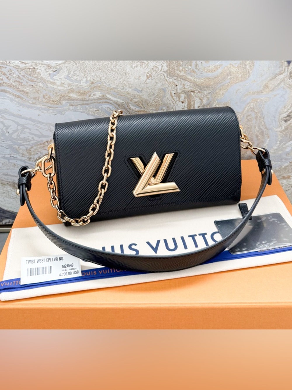 Louis Vuitton Twist West Pochette Black Epi Leather Handbag - Picture 2 of 16